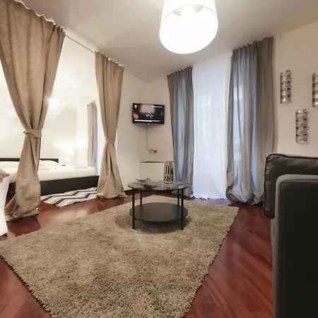 Italianway - Unione 8 * Milan
