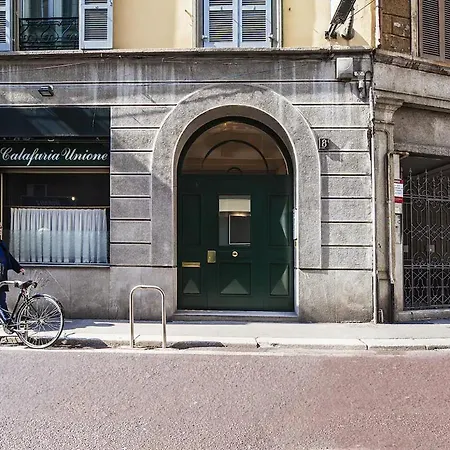 Italianway - Unione 8 * Milan